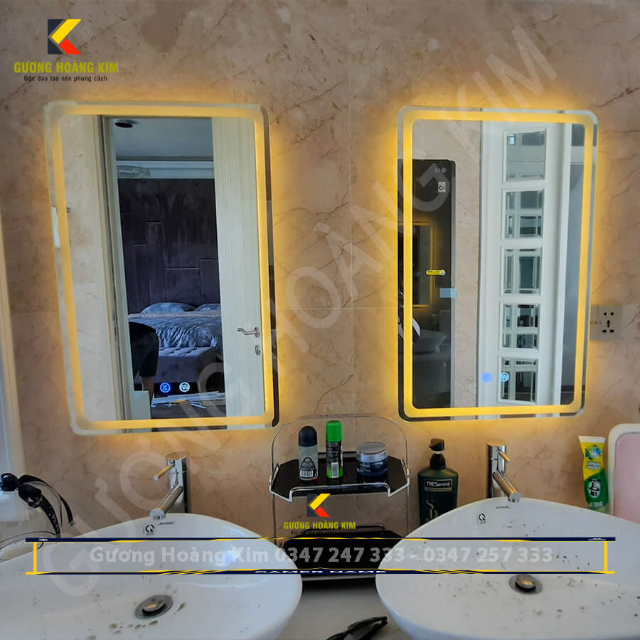Gương cảm ứng đèn led treo tường chữ nhật nhà tắm trang điểm thông minh guonghoangkim mã HK3001 – Bản tiêu chuẩn