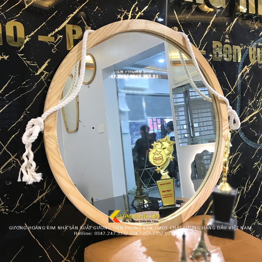 Gương khung gỗ treo tường viền tròn dây thừng guonghoangkim mirror KG-0005