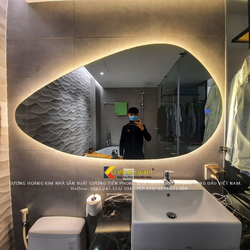 Gương led cảm ứng hình giọt nước guonghoangkim mirror HK-4008